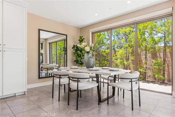 125 Della, Irvine, California 92602