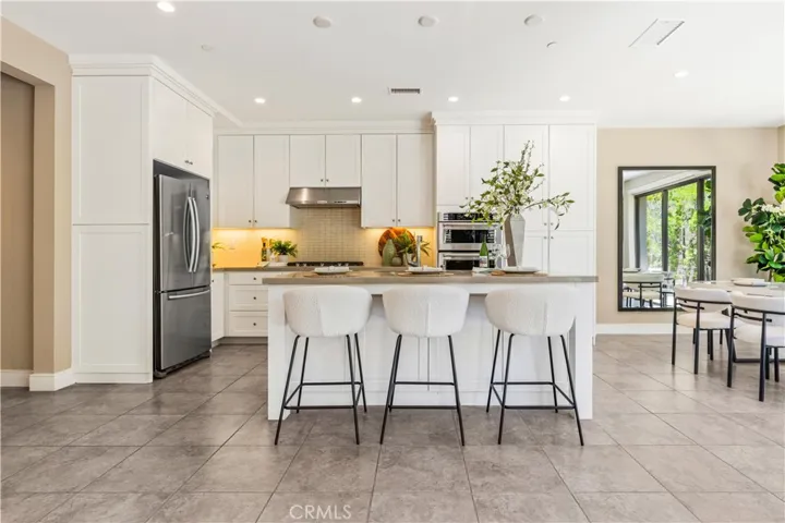 125 Della, Irvine, California 92602