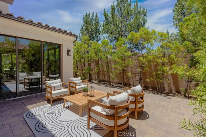 125 Della, Irvine, California 92602