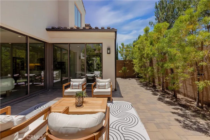 125 Della, Irvine, California 92602