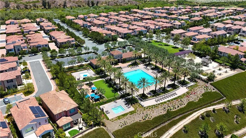 125 Della, Irvine, California 92602