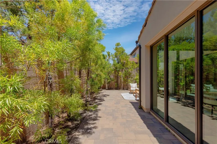 125 Della, Irvine, California 92602