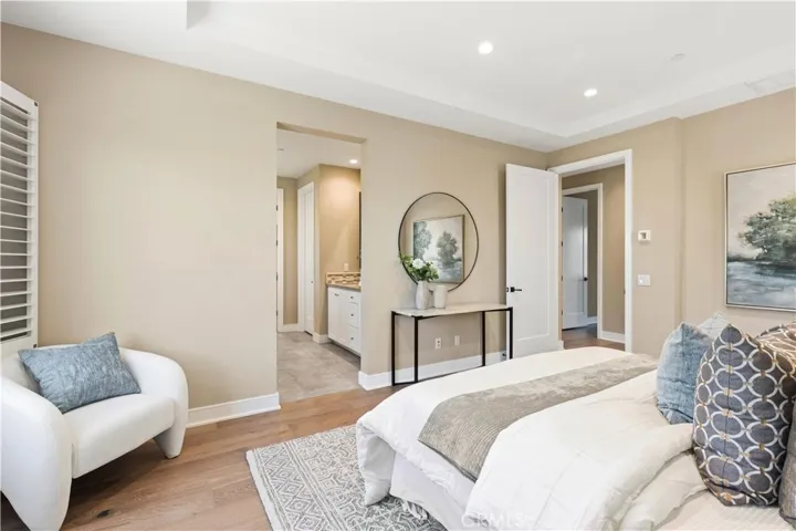 125 Della, Irvine, California 92602