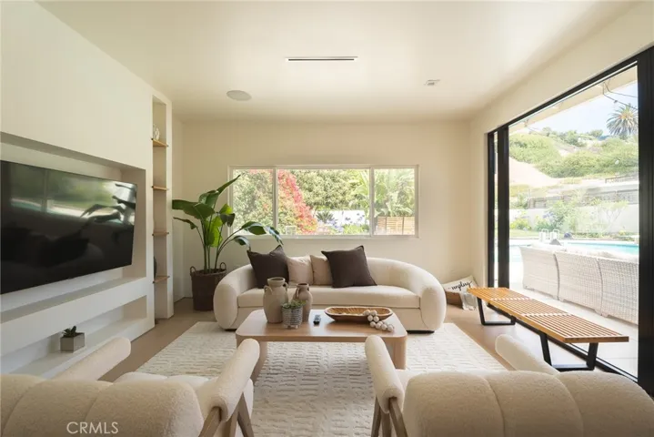 30452 Via Rivera, Rancho Palos Verdes, California 90275