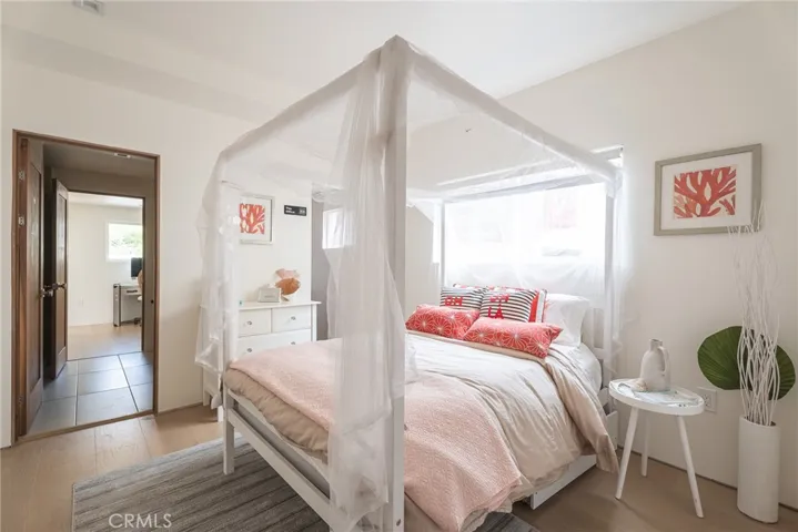 Bedroom #4 with ensuite (jack and jill)