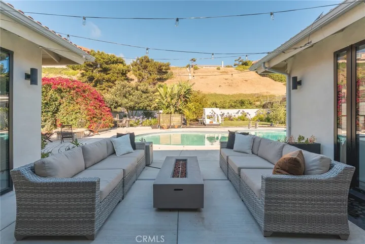 30452 Via Rivera, Rancho Palos Verdes, California 90275