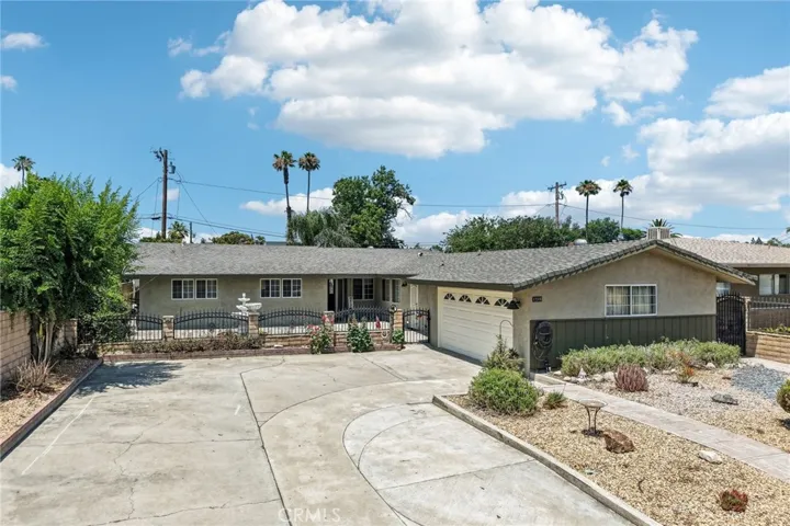 17316 Hawthorne Avenue, Fontana, California 92335