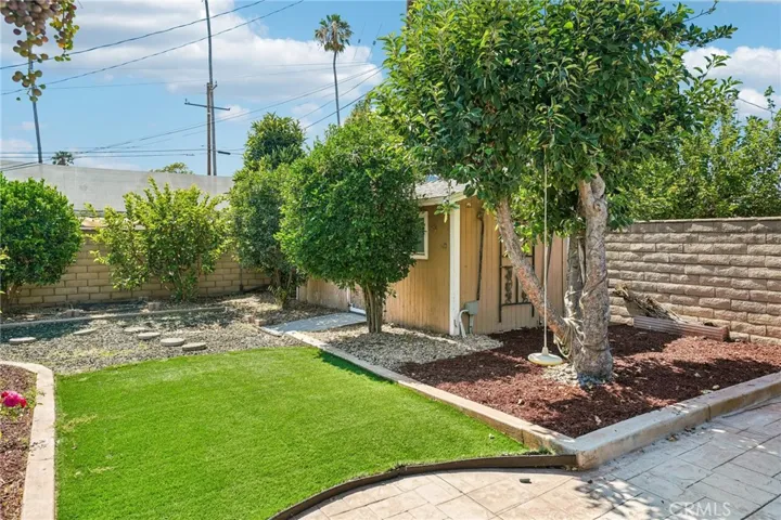 17316 Hawthorne Avenue, Fontana, California 92335