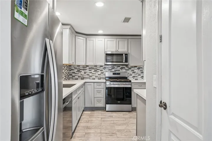 17316 Hawthorne Avenue, Fontana, California 92335