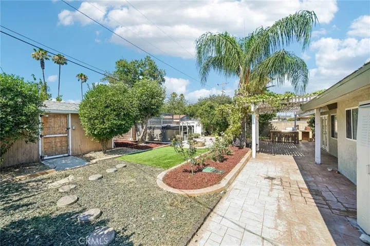 17316 Hawthorne Avenue, Fontana, California 92335