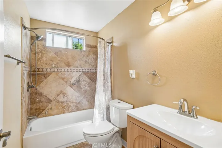 17316 Hawthorne Avenue, Fontana, California 92335