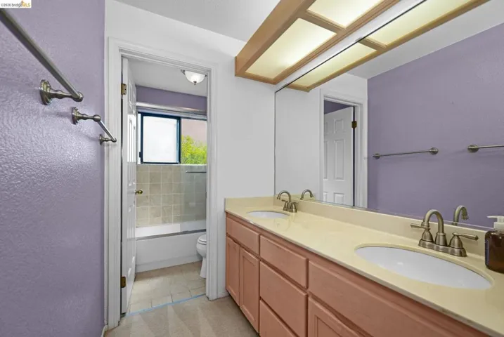 21103 Gary Dr 307d, Hayward, California 94546