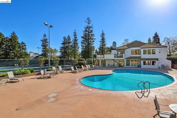 21103 Gary Dr 307d, Hayward, California 94546