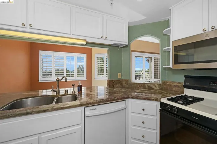 21103 Gary Dr 307d, Hayward, California 94546