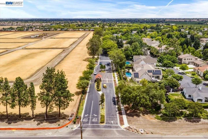 3064 Redbridge Rd, Tracy, California 95377
