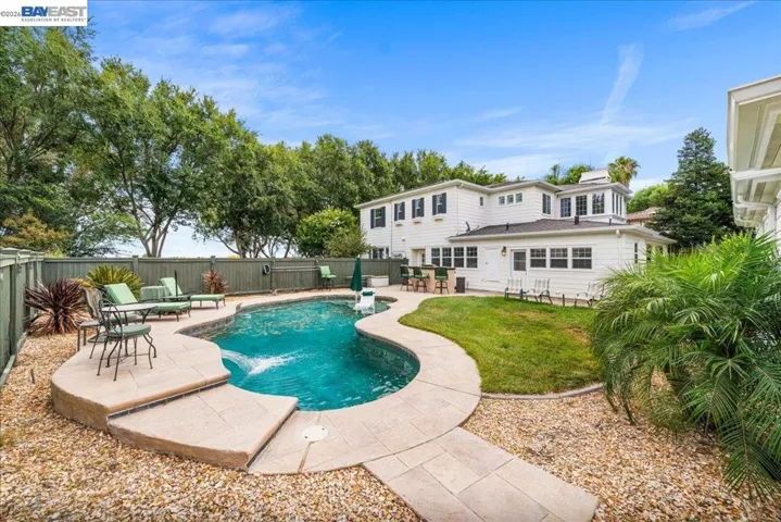 3064 Redbridge Rd, Tracy, California 95377