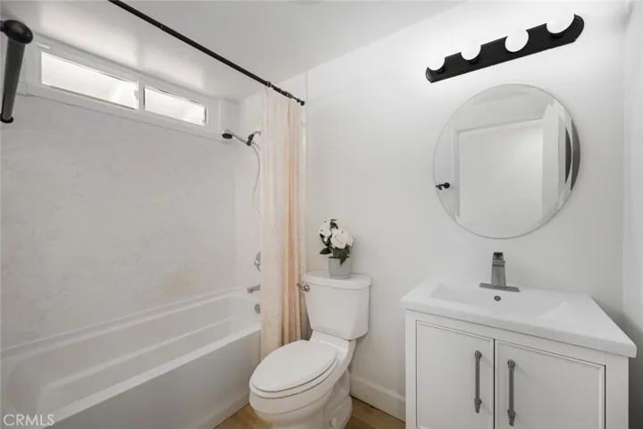 135 Lupe Avenue, Newbury Park, California 91320