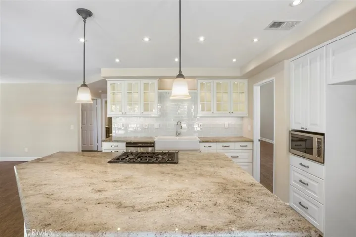 31752 Poole Court, Temecula, California 92591