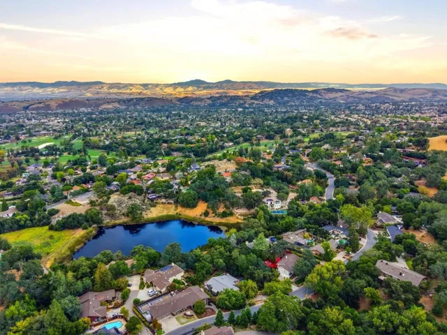 7111 Wooded Lake Drive, San Jose, California 95120