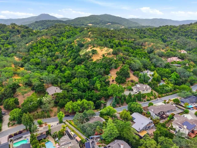 7111 Wooded Lake Drive, San Jose, California 95120