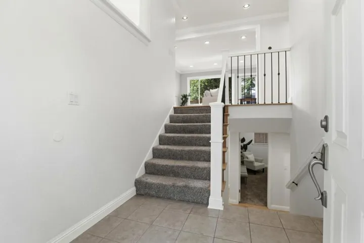 7111 Wooded Lake Drive, San Jose, California 95120