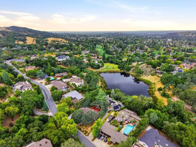 7111 Wooded Lake Drive, San Jose, California 95120