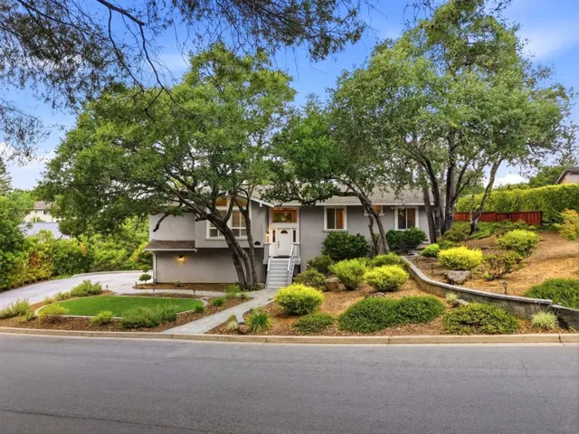 7111 Wooded Lake Drive, San Jose, California 95120