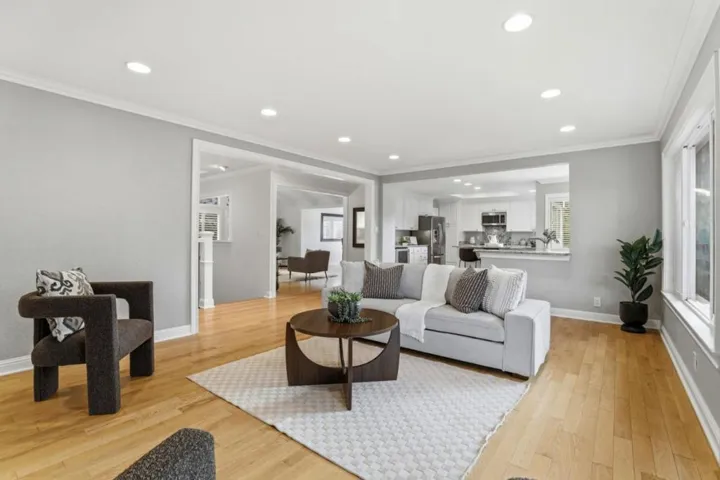 7111 Wooded Lake Drive, San Jose, California 95120