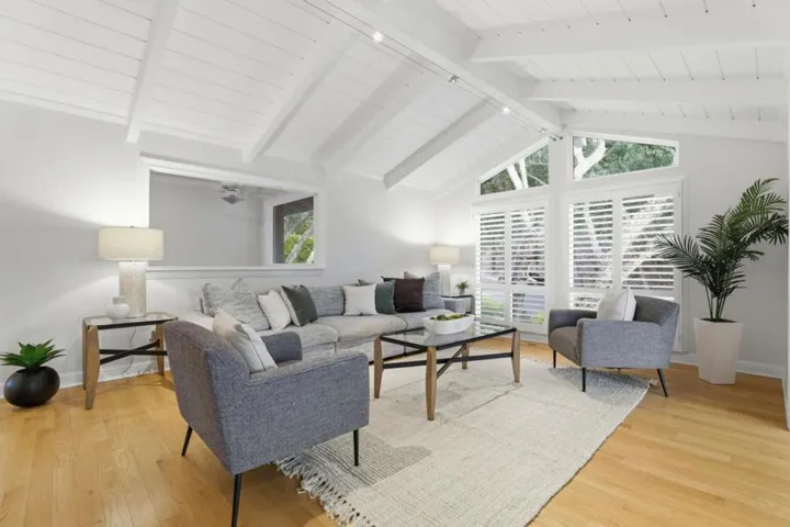 7111 Wooded Lake Drive, San Jose, California 95120