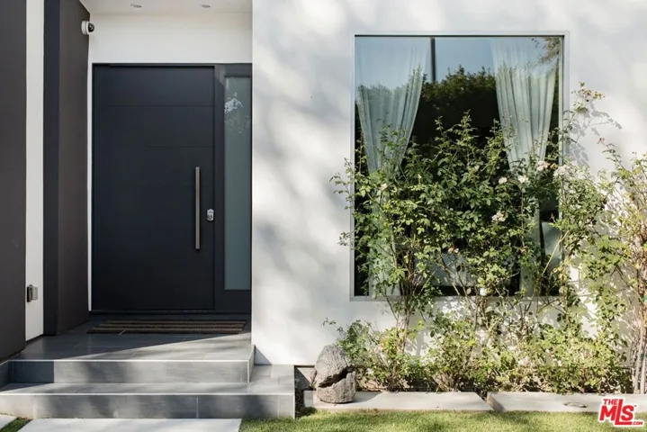 1723 S Durango Avenue, Los Angeles, California 90035