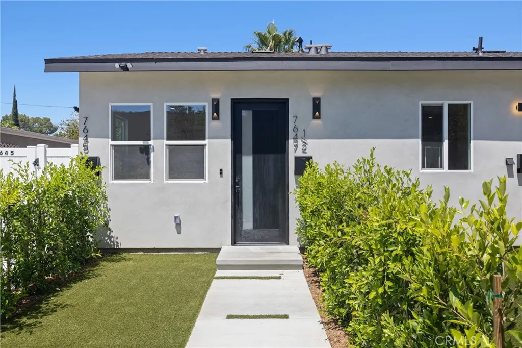 7647 1/2 Melvin Ave