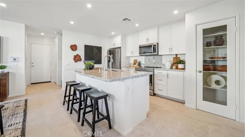 MODEL HOME