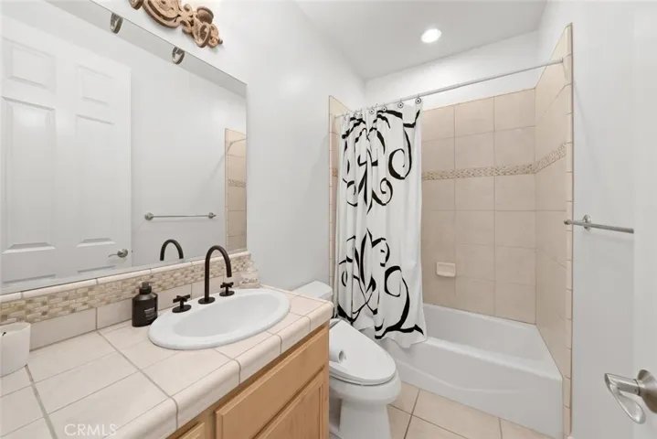 4220 La Posada, San Luis Obispo, California 93401