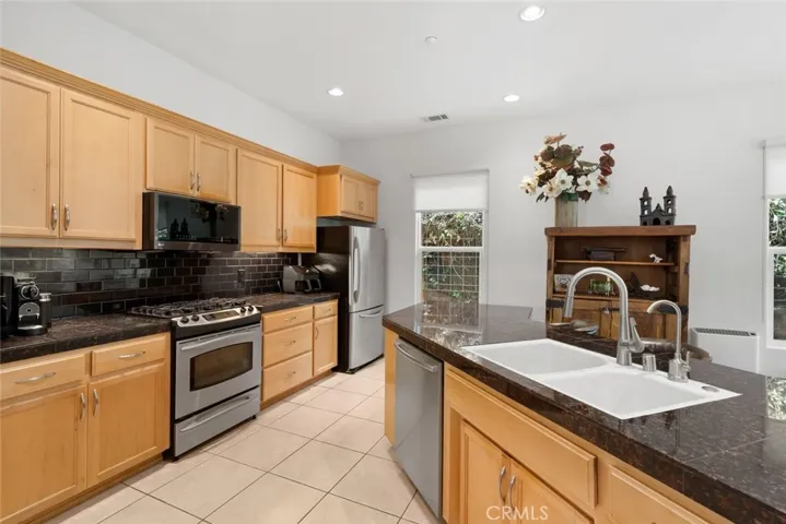 4220 La Posada, San Luis Obispo, California 93401