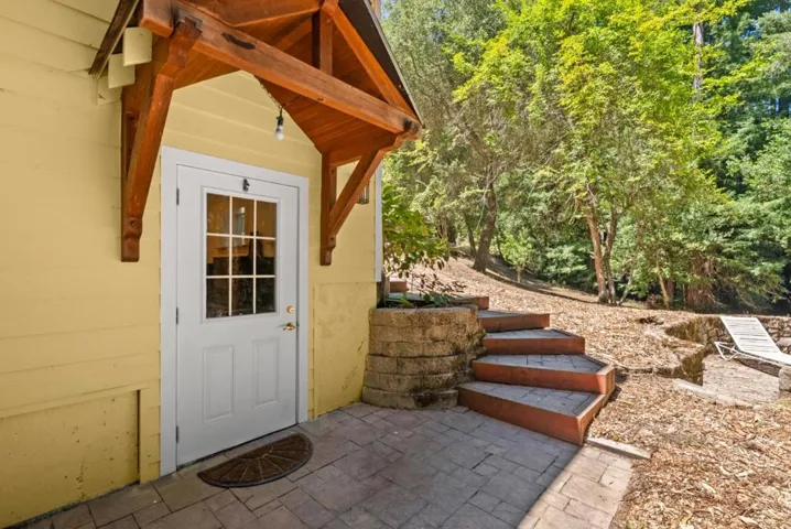 260 Overlook Drive, Boulder Creek, California 95006