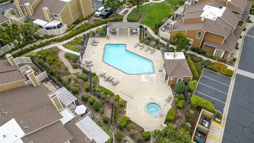 738 Lander, Claremont, California 91711