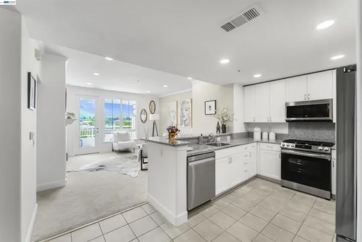 20488 Stevens Creek Blvd 2302, Cupertino, California 95014