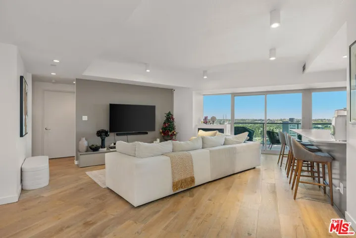 13600 Marina Pointe Drive 1906, Marina Del Rey, California 90292