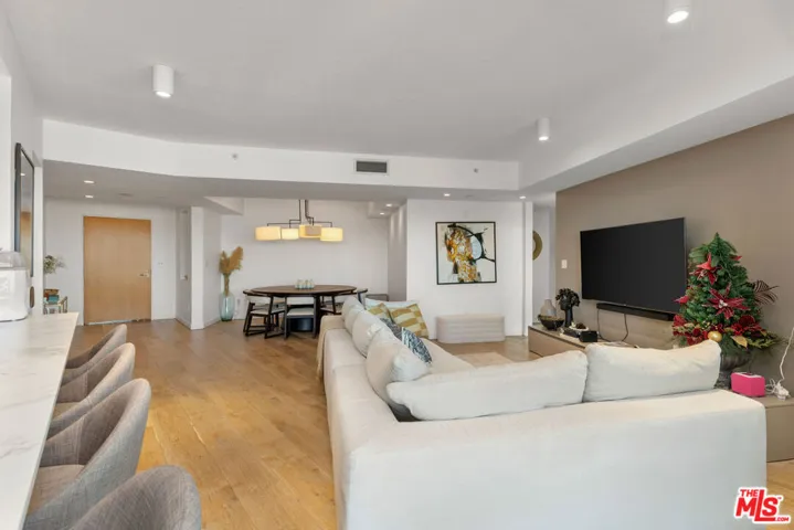 13600 Marina Pointe Drive 1906, Marina Del Rey, California 90292