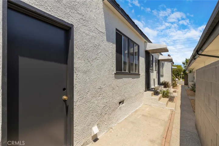 1515 N Hollywood, Burbank, California 91505