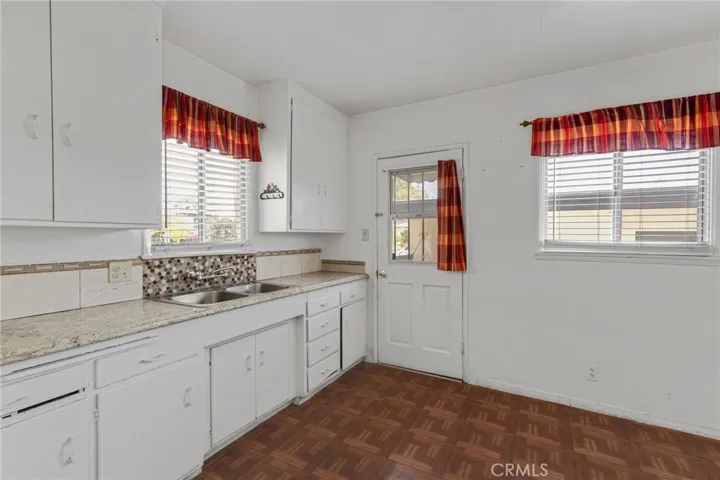 1515 N Hollywood, Burbank, California 91505