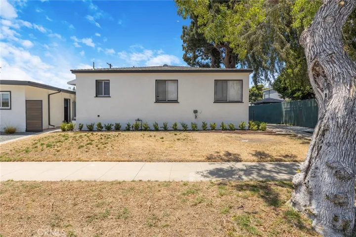1515 N Hollywood, Burbank, California 91505