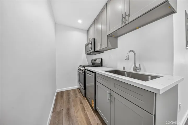 19243 Knapp, Northridge, California 91324