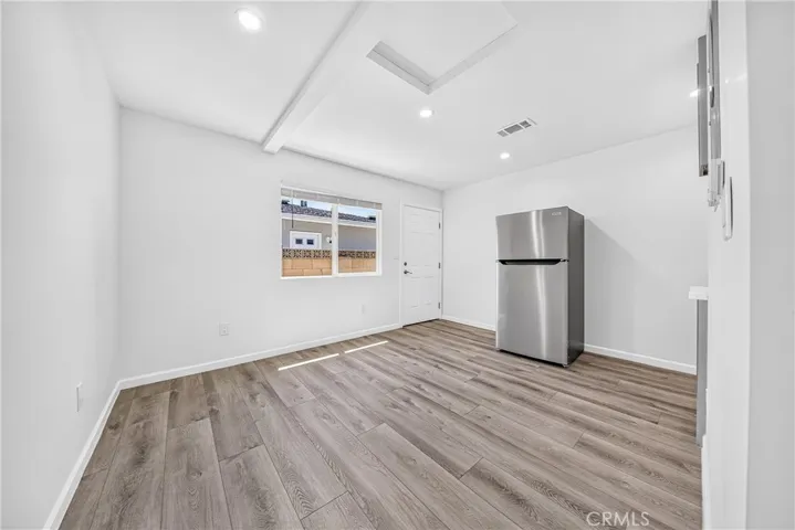 19243 Knapp, Northridge, California 91324