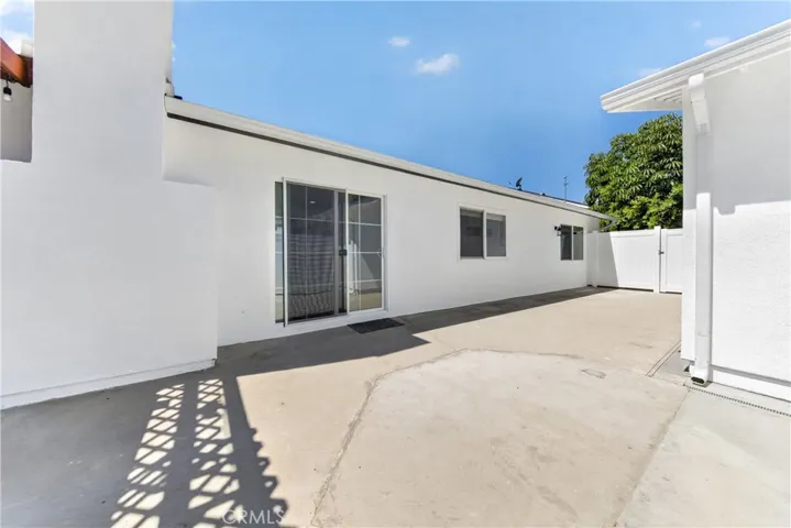 19243 Knapp, Northridge, California 91324