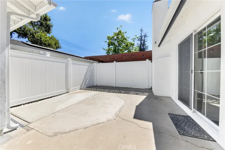 19243 Knapp, Northridge, California 91324