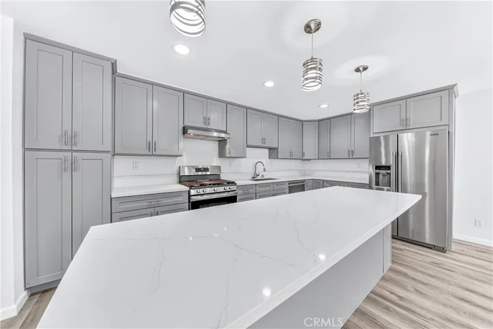 19243 Knapp, Northridge, California 91324