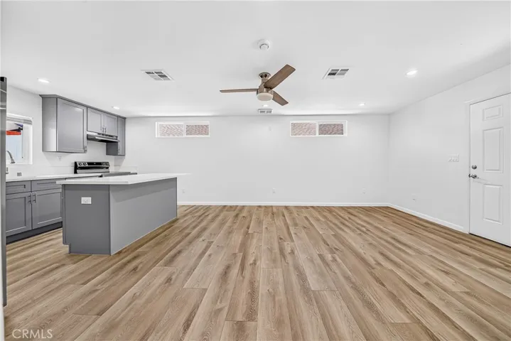 19243 Knapp, Northridge, California 91324