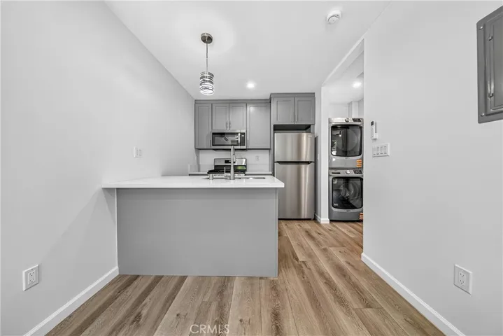 19243 Knapp, Northridge, California 91324