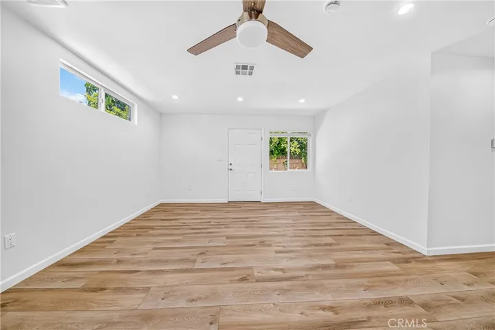 19243 Knapp, Northridge, California 91324